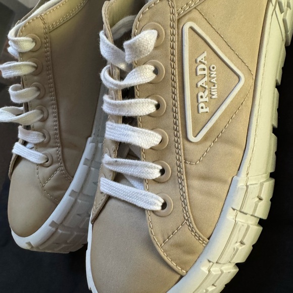 Prada platform sneaker shoes nylon.Authentic from beverly boutique. - Picture 12 of 15